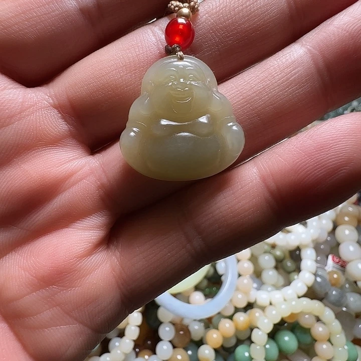 和田玉（黄玉）未镶嵌颈饰