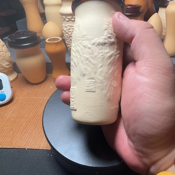 天****隐隐约约地看到一只大白狗