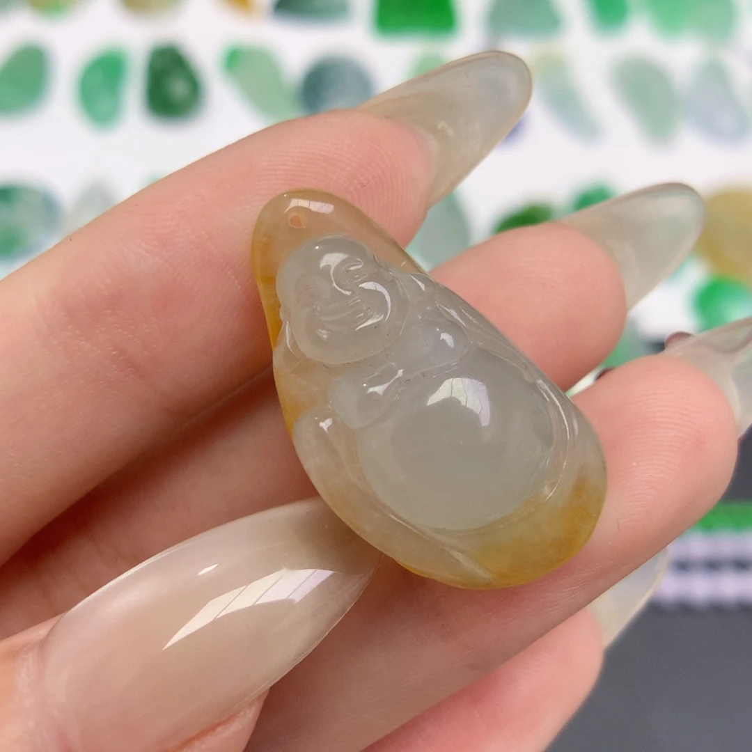 翡翠未镶嵌颈饰佛公