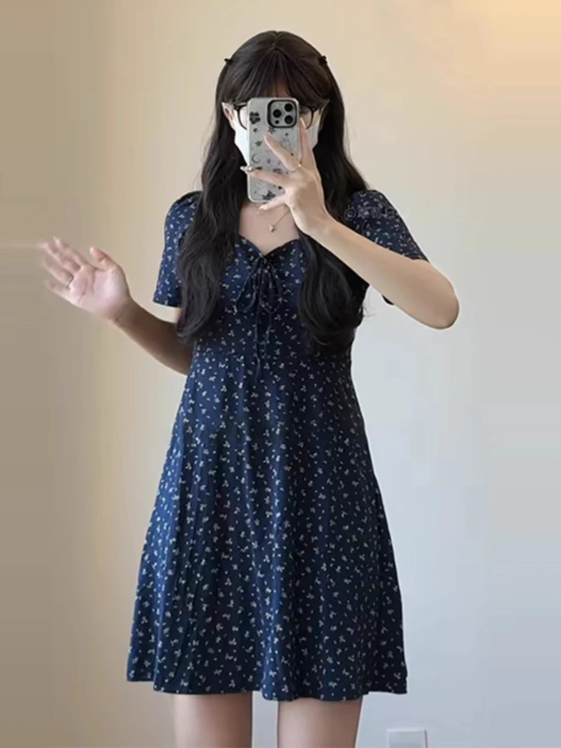 大码胖mm夏季小众设计感碎花连衣裙短裙法式气质显瘦中长裙子女装