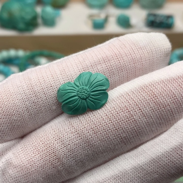 绿松石未镶嵌珠宝奇石12.3mm