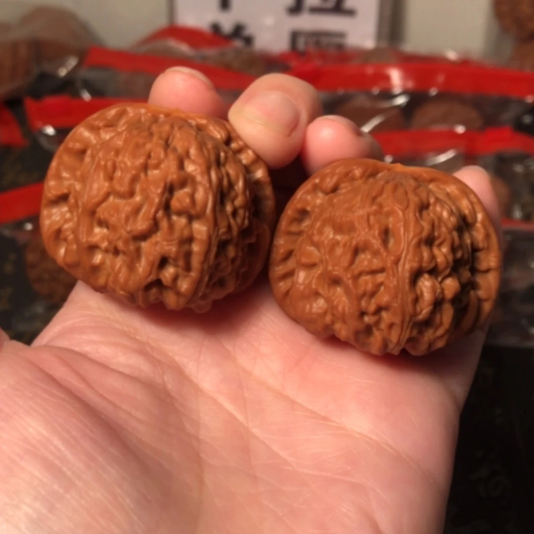 【闪购商品】文玩核桃把件白狮子42