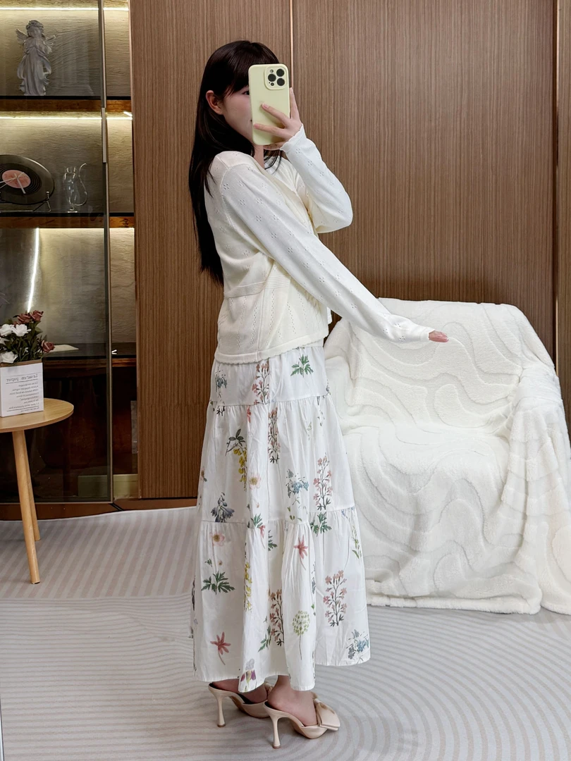 杏色新款甜美裙子百搭碎花中长2025松紧腰女a字潮夏季百褶半身裙