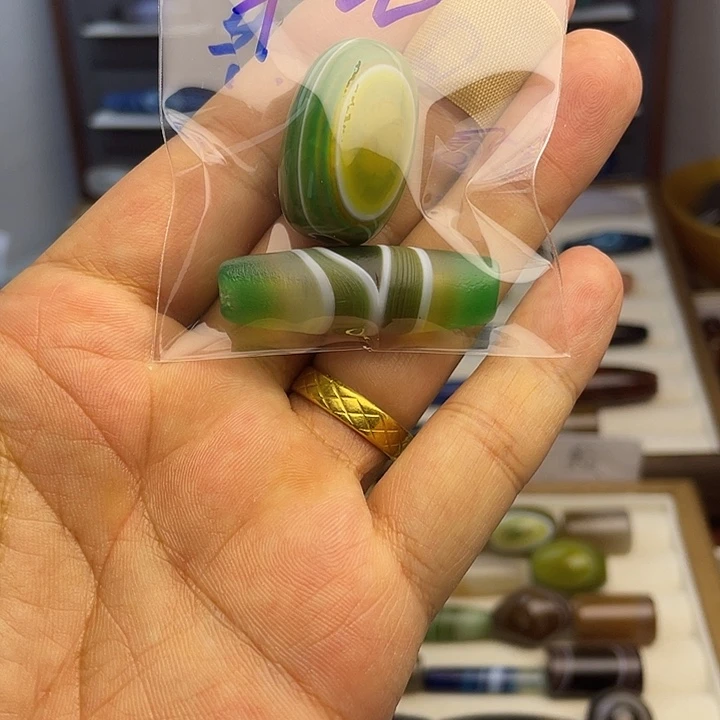 丰***兄玛瑙/玉髓散珠专拍