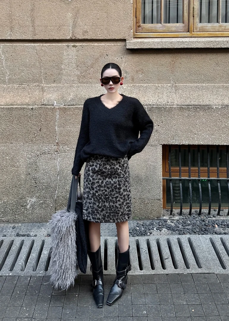 气质显瘦洋气休闲百搭外穿长袖针织上衣性感辣妹半身裙女时尚套装