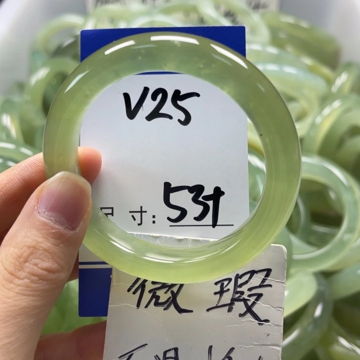 岫玉未镶嵌手镯手镯