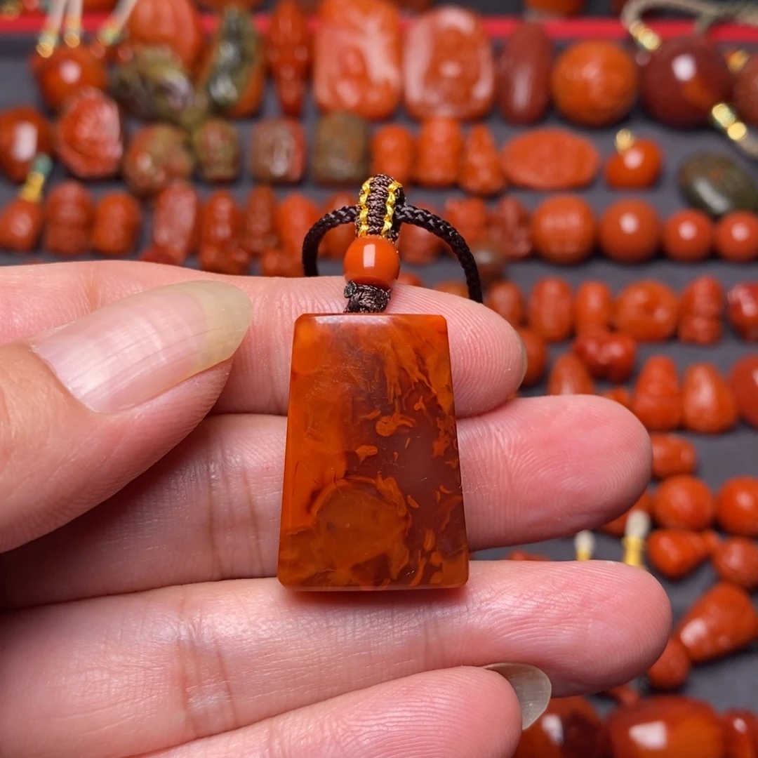 未镶嵌火焰纹吊坠无裂南红玛瑙