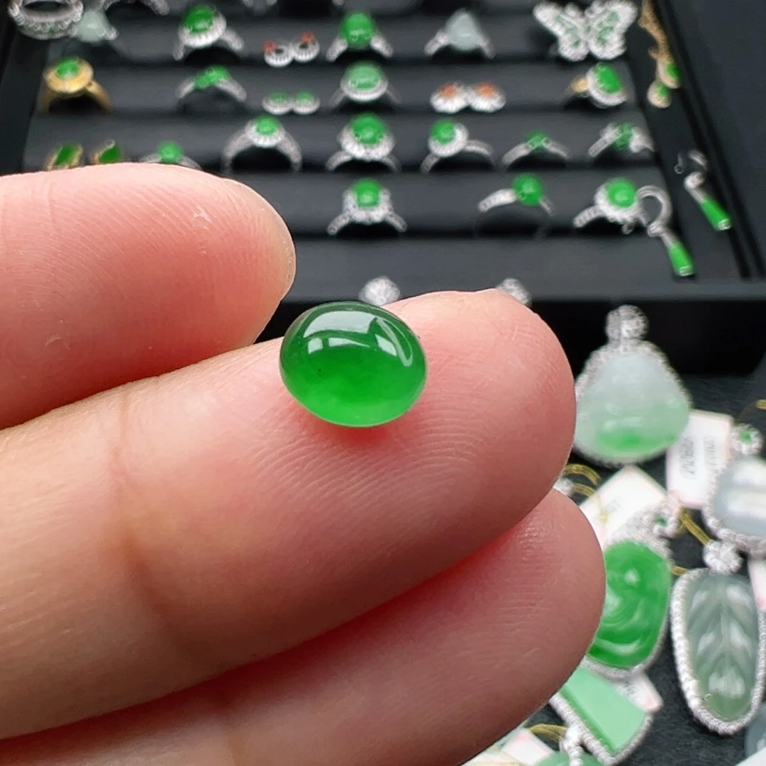 翡翠未镶嵌颈饰蛋6.9