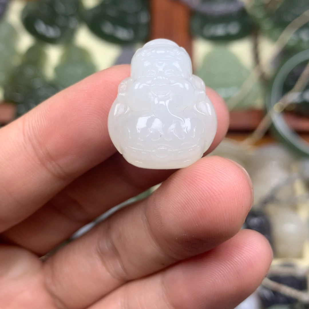 【闪购商品】颈饰未镶嵌和田玉