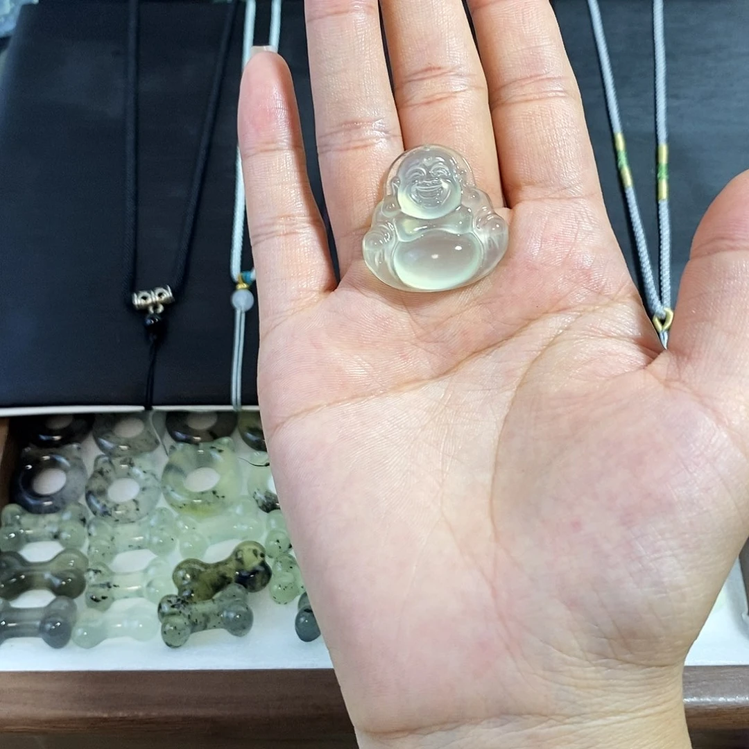 蛇纹石玉合金颈饰