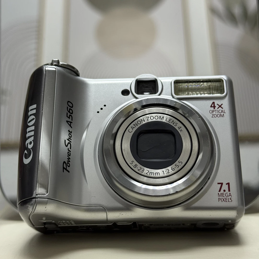 9新 Canon/佳能 佳能a560 710万像素中文 自备5号电池