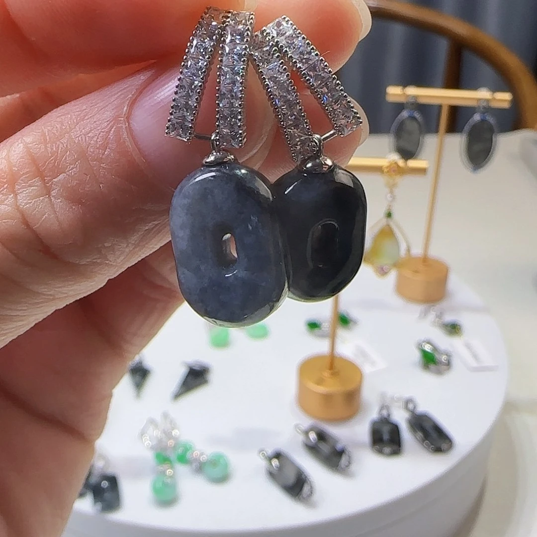 翡翠耳饰18K金镶嵌天然缅甸a货翡翠