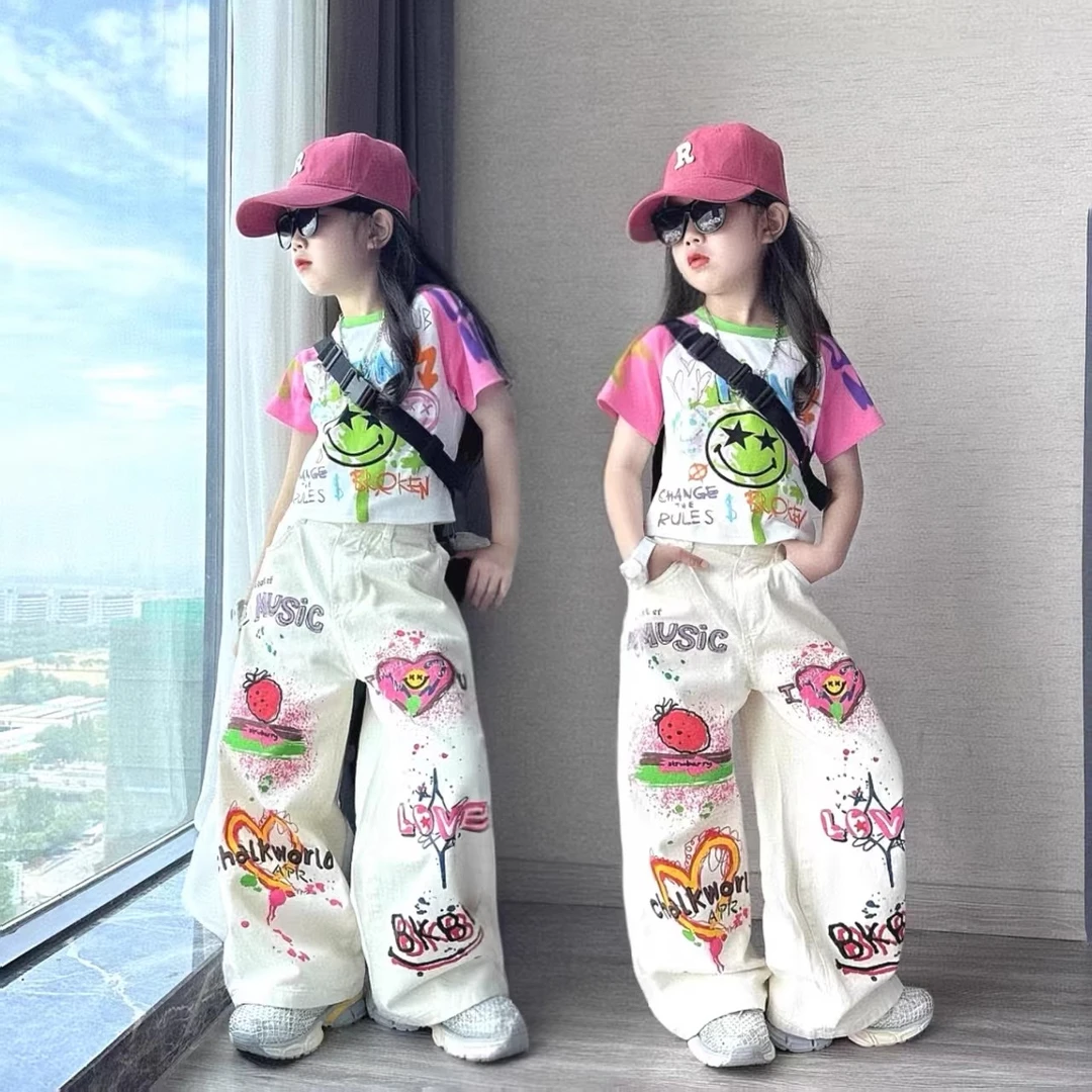 女童2025夏季新款多巴胺套装中大童笑脸短袖个性涂鸦阔腿裤两件套