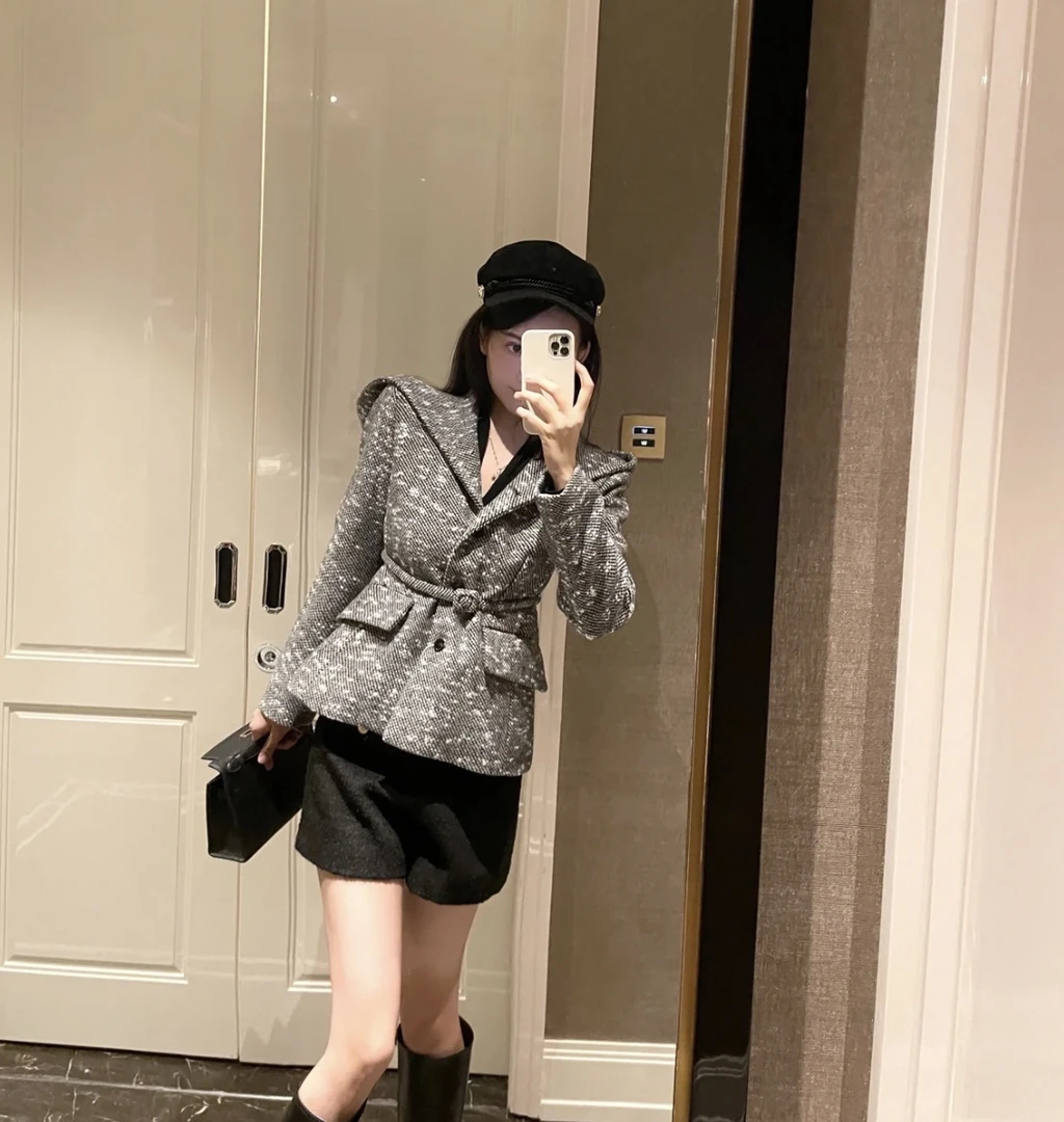 99新 DIOR/迪奥    Dior/迪奥/灰色连帽粗花呢外套 34码 GM002467