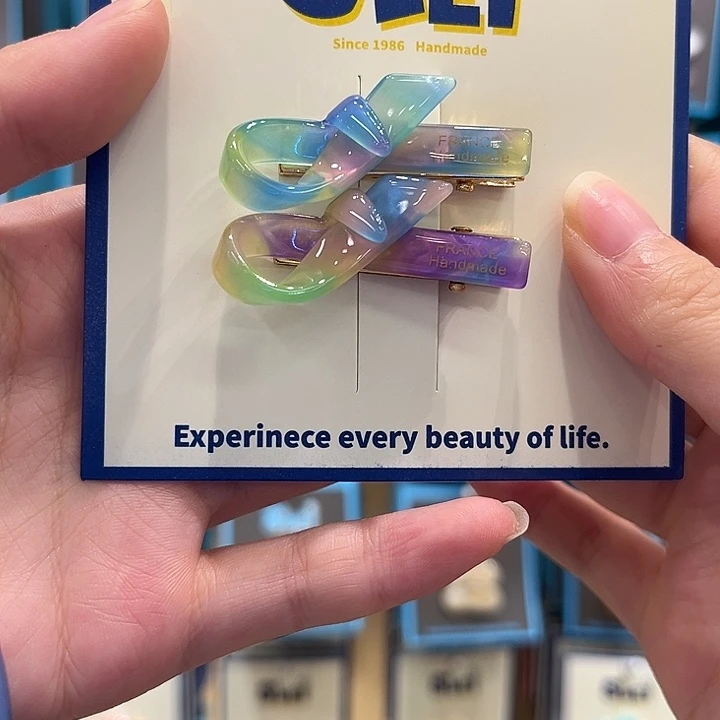 布艺铁合金扭结鸭夹
