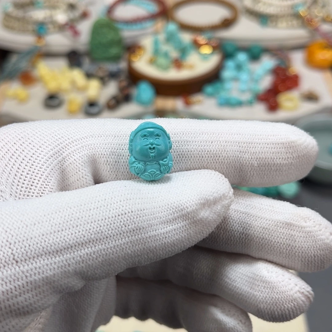 绿松石未镶嵌雕刻件财神