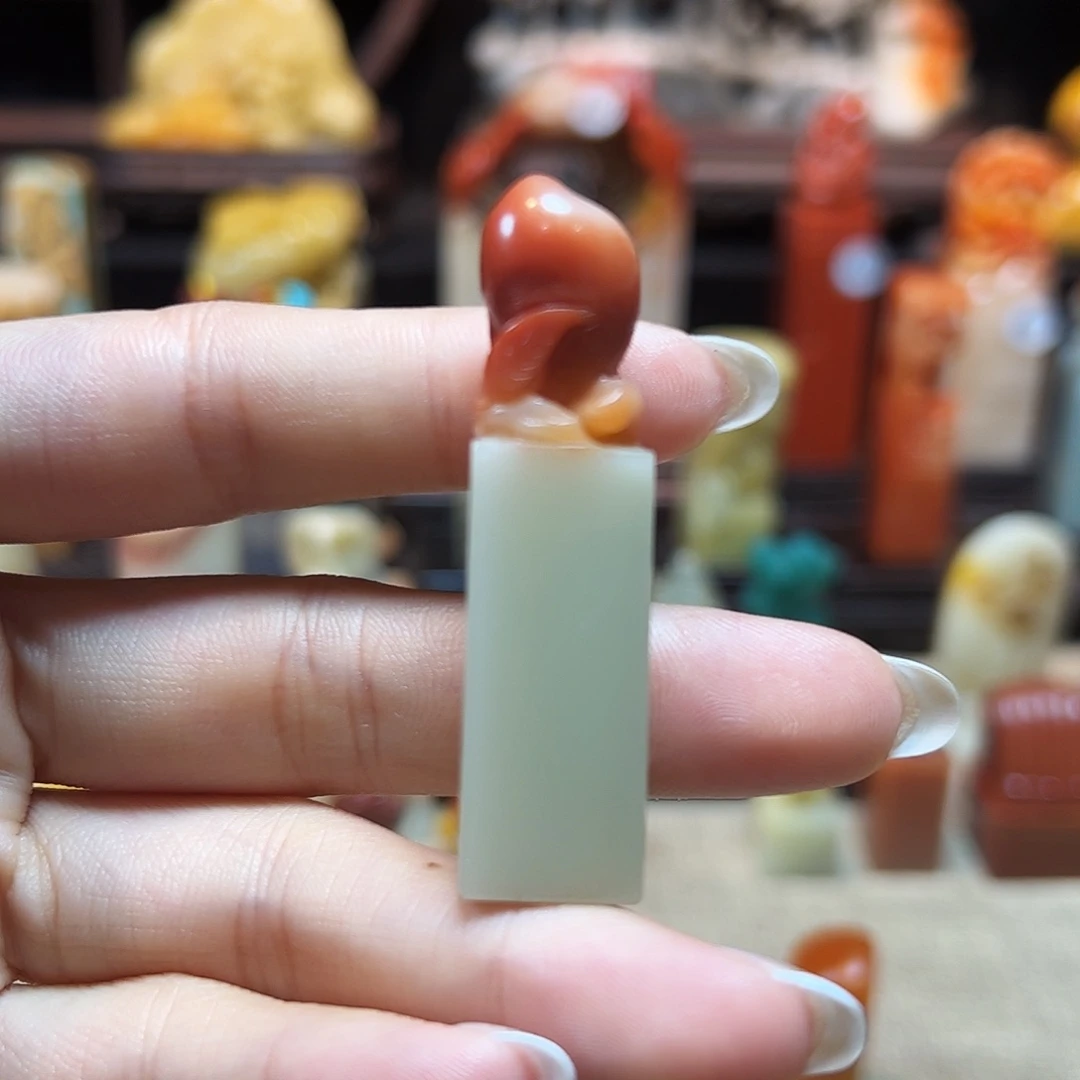昌化石印石芙蓉扁章寿桃