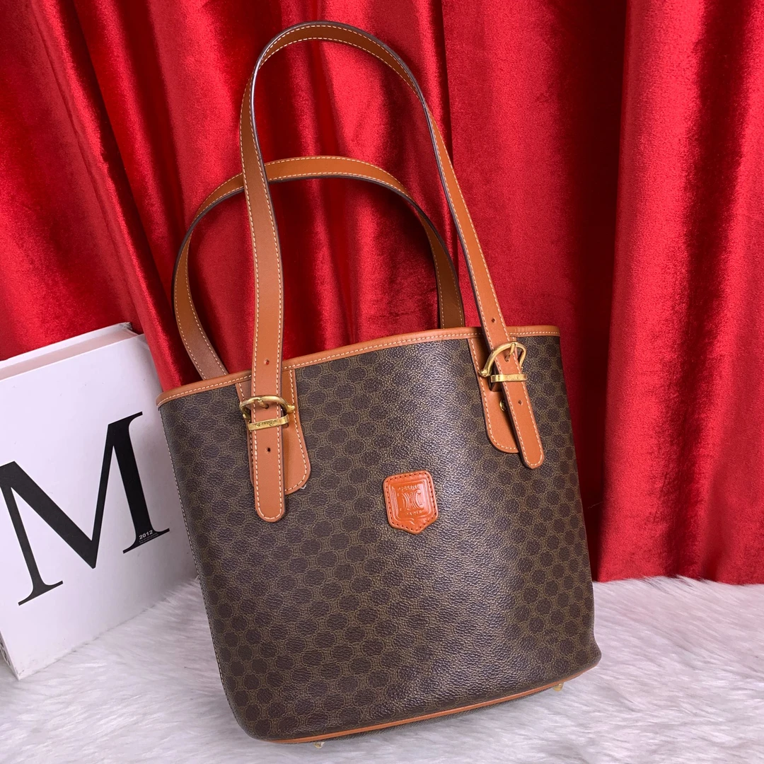95新 Celine/思琳 老花水桶包/EE09604013/4013/修复品