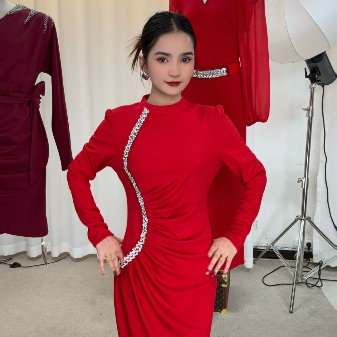 维吾尔族定制红色哥弟面料水钻连衣裙显瘦气质长袖网红时尚打底