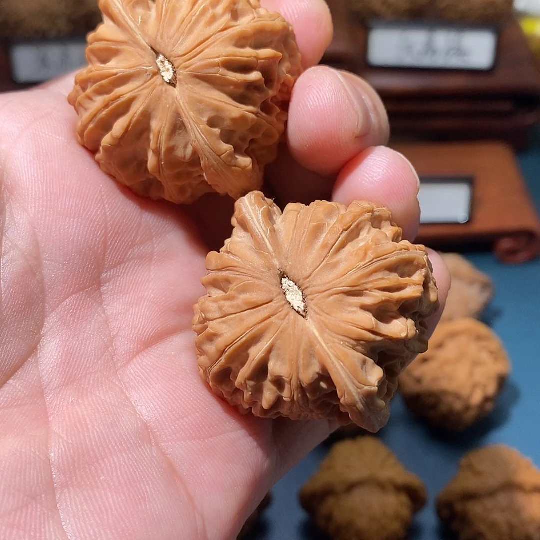 路***远文玩核桃吊坠汉磨