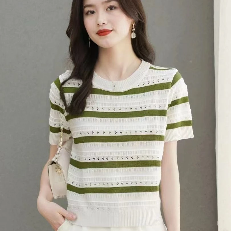 年夏季新款韩版时尚薄款百搭条纹镂空针织洋气短袖上衣女针织衫