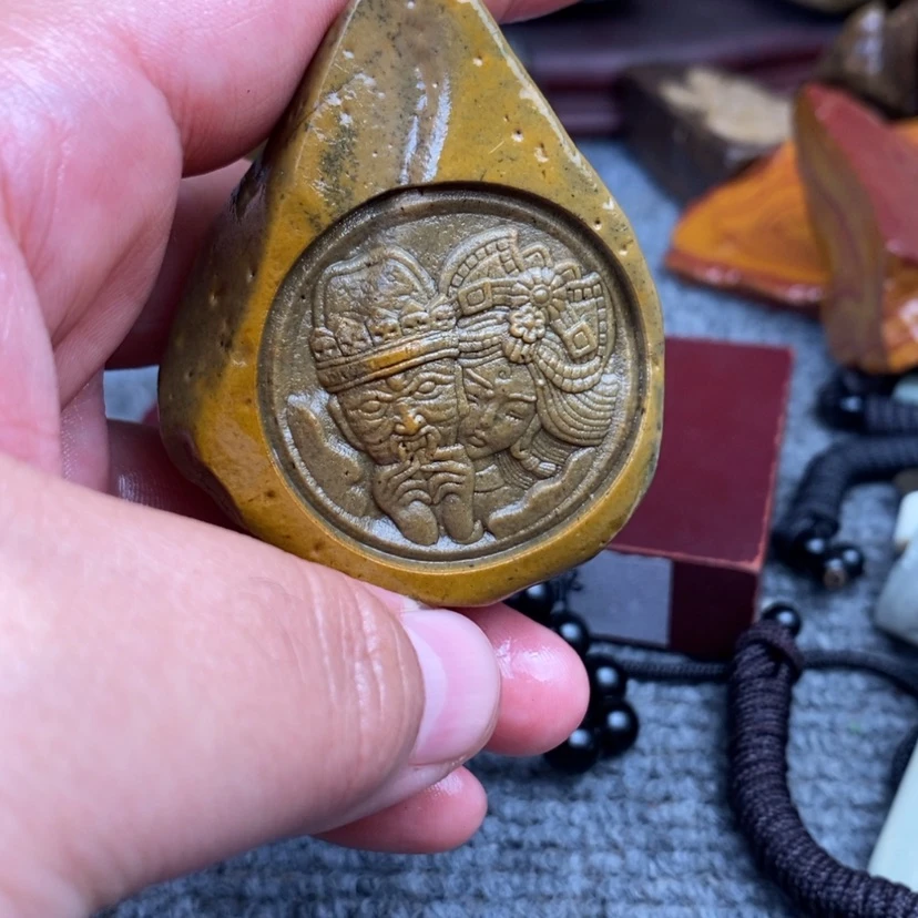 【闪购商品】原石雕刻手把件