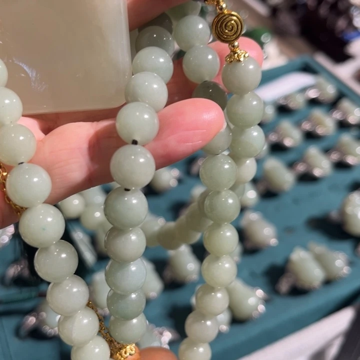 岫玉未镶嵌毛衣链