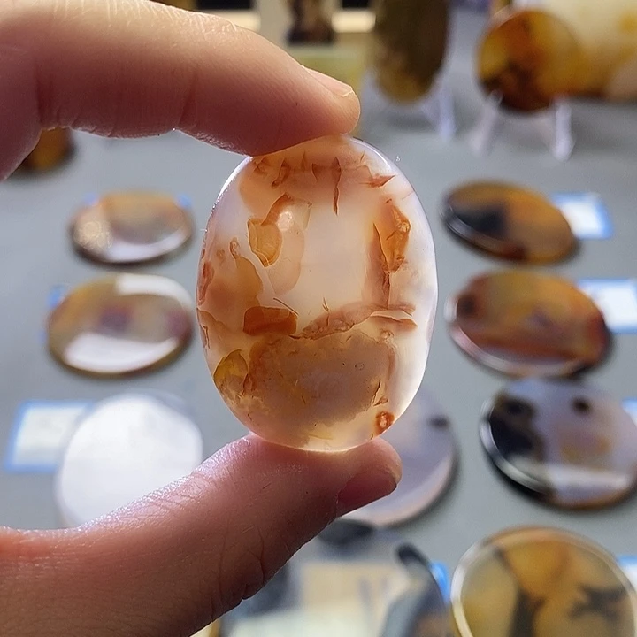 玛瑙/玉髓未镶嵌珠宝半成品有扣