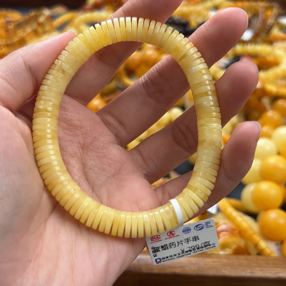 未镶嵌琥珀珠宝奇石
