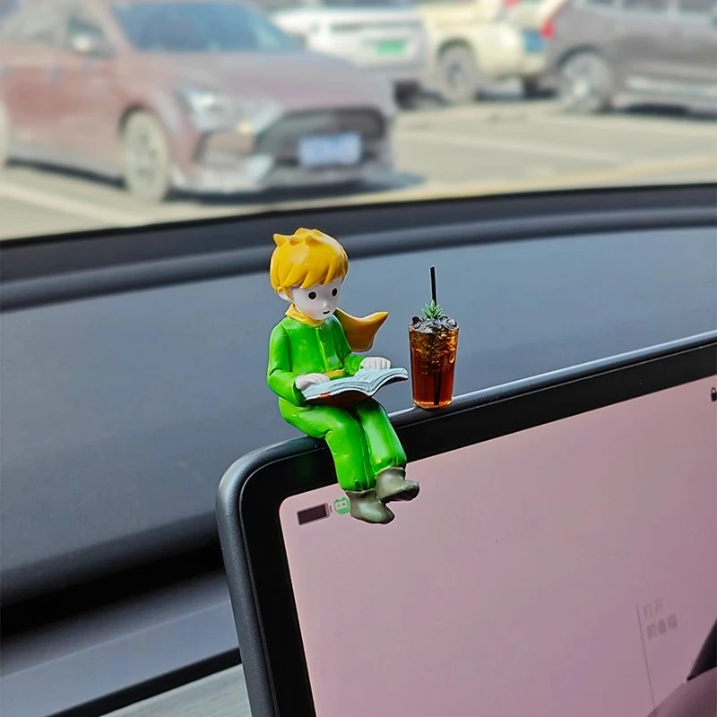 特斯拉车内屏幕装饰摆件车载中控台可爱小王子车上小饰品车载娃娃