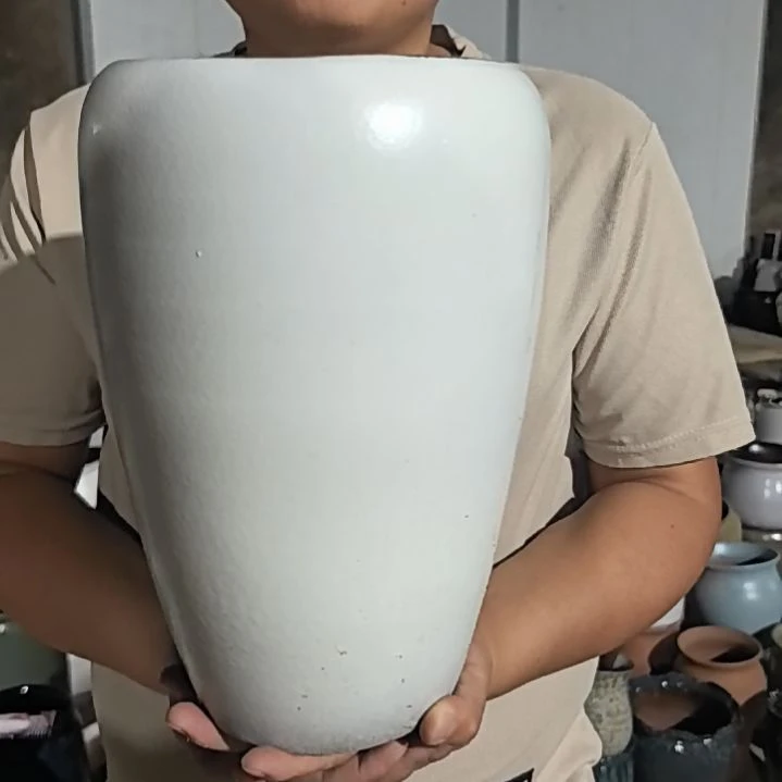 紫砂花盆口17高，32瑕疵