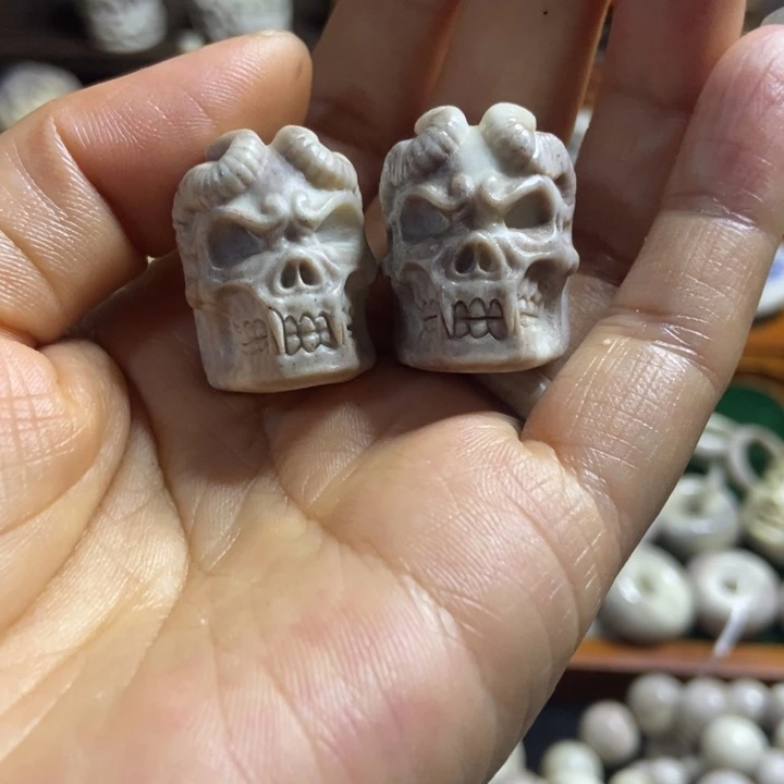 生***意配饰鹿角雕刻一对出