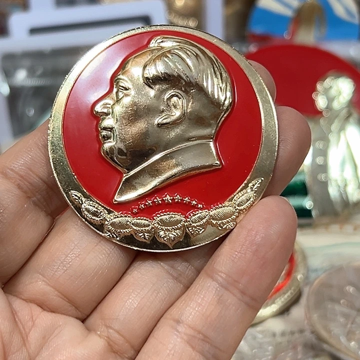 幸***哥其他普通金属纪念章