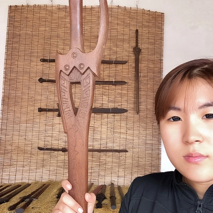 蒋***练紫檀木类成套家具80重义木