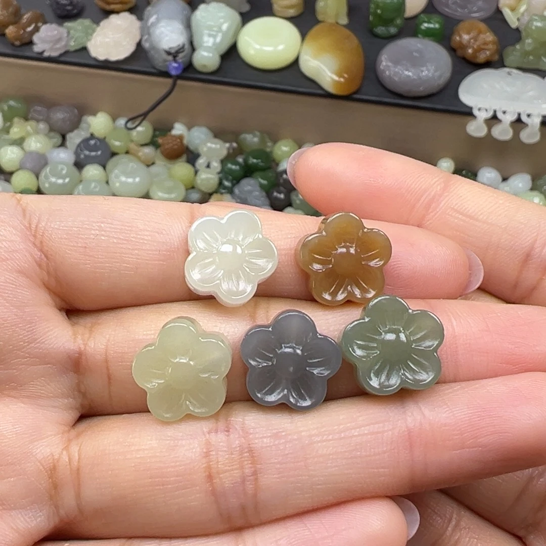 和田玉未镶嵌颈饰88一个多样性发其一