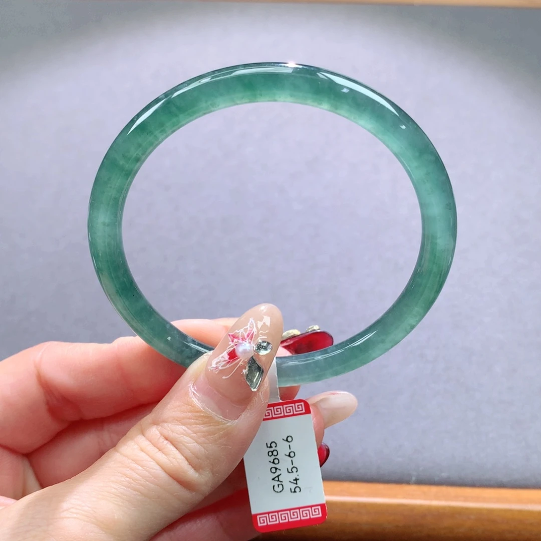 翡翠手镯未镶嵌天然翡翠手镯叮当镯