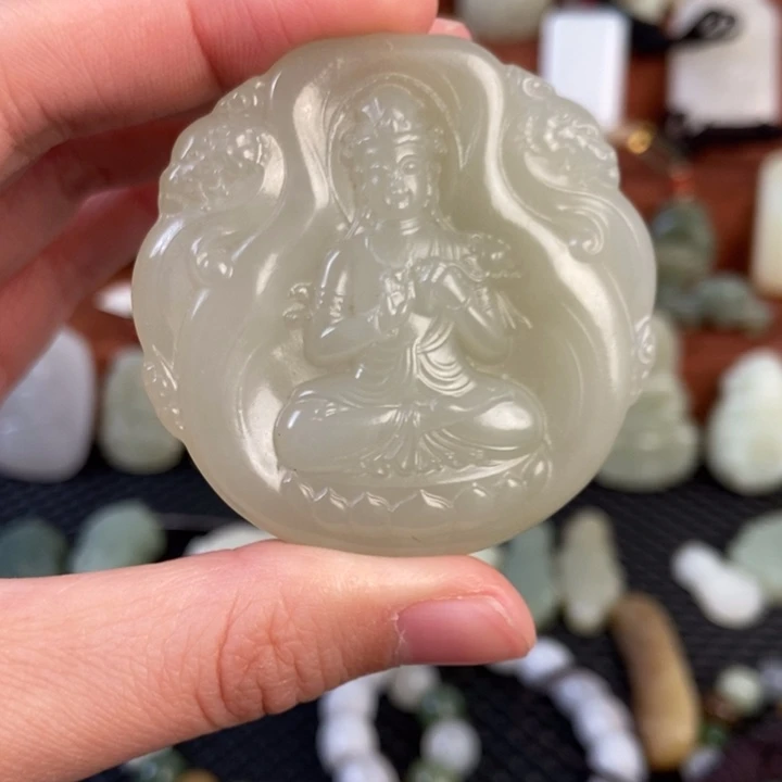 和田玉未镶嵌颈饰