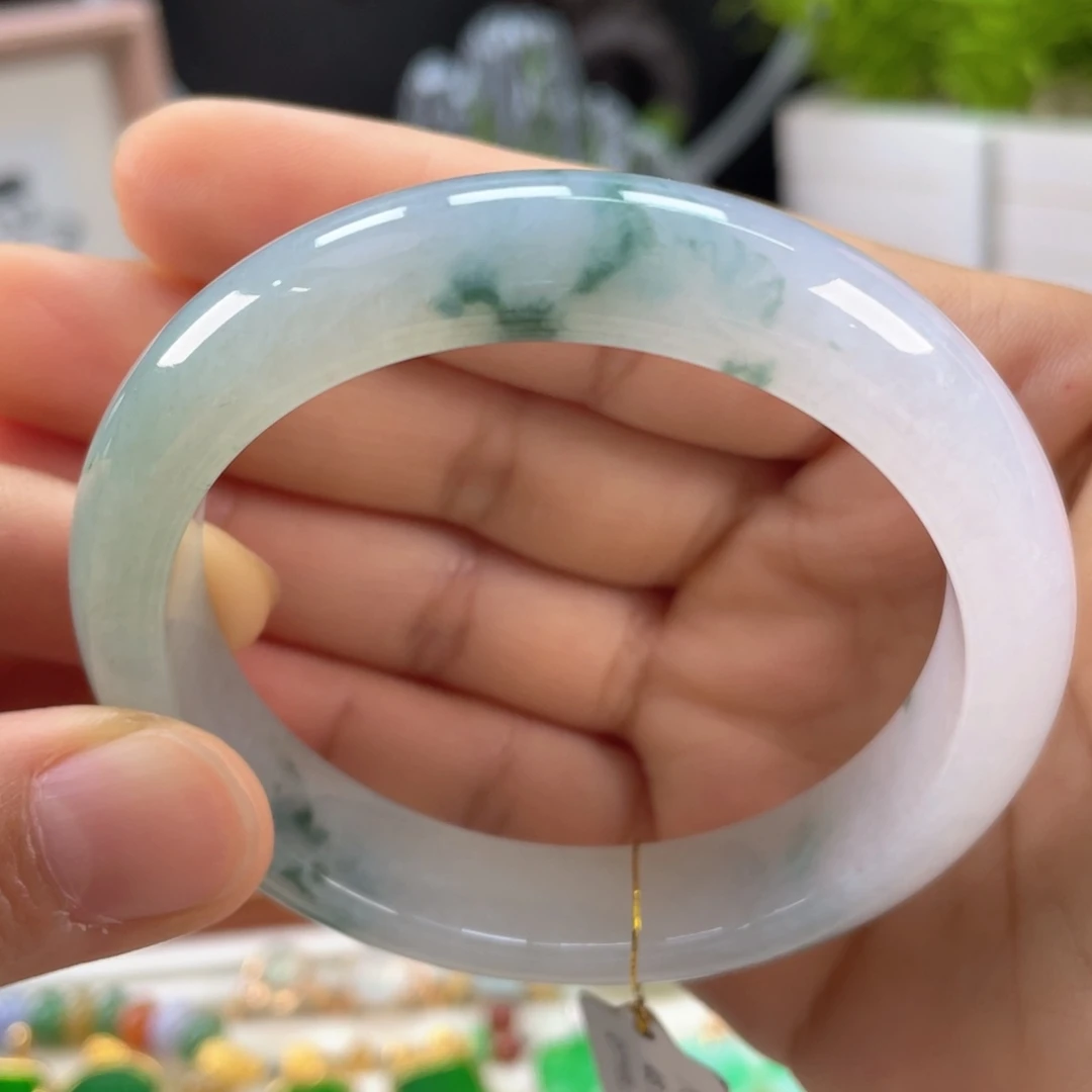 翡翠手镯未镶嵌冰飘花翡翠手镯