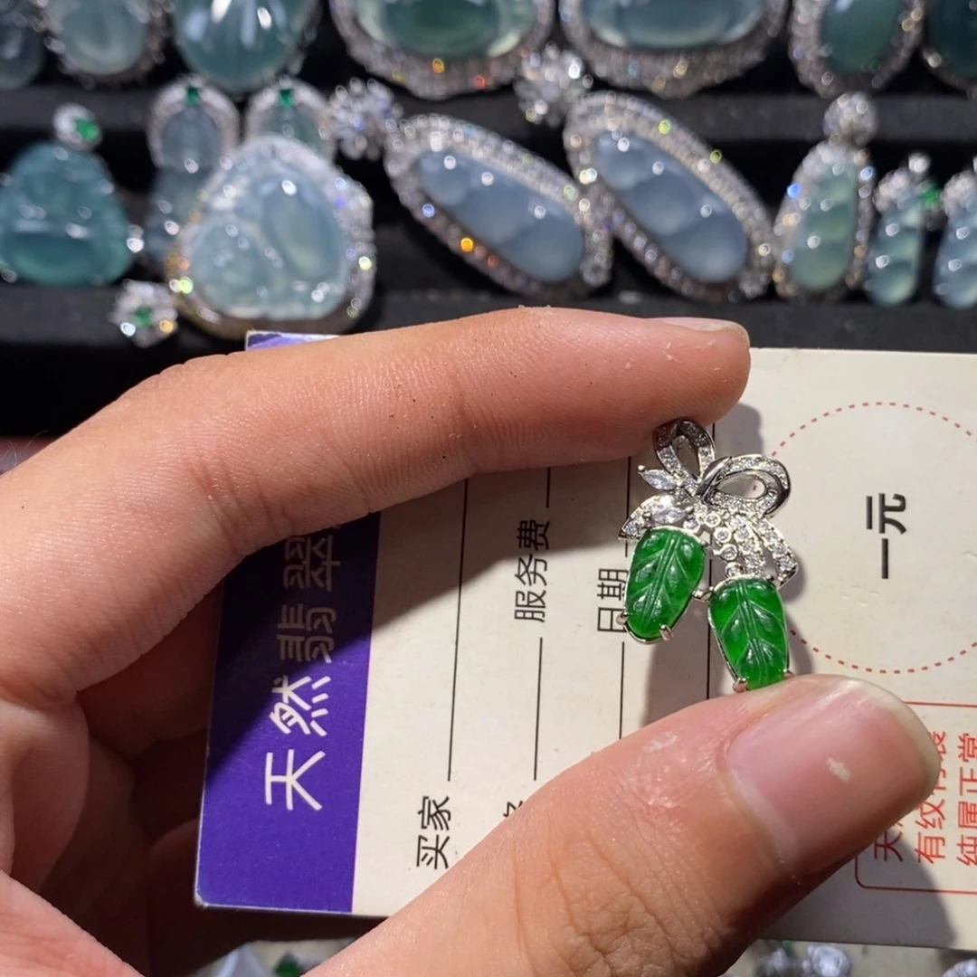 颈饰未镶嵌翡翠翡翠