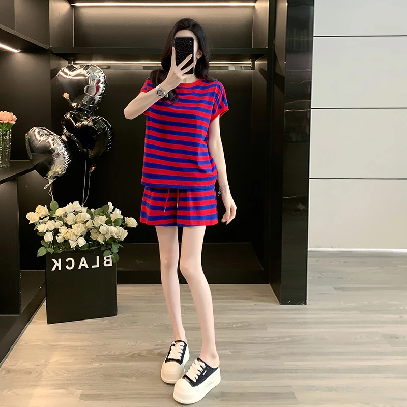 宽松版夏季新款条纹时尚休闲运动套装女减龄显瘦t恤短裤海边穿搭