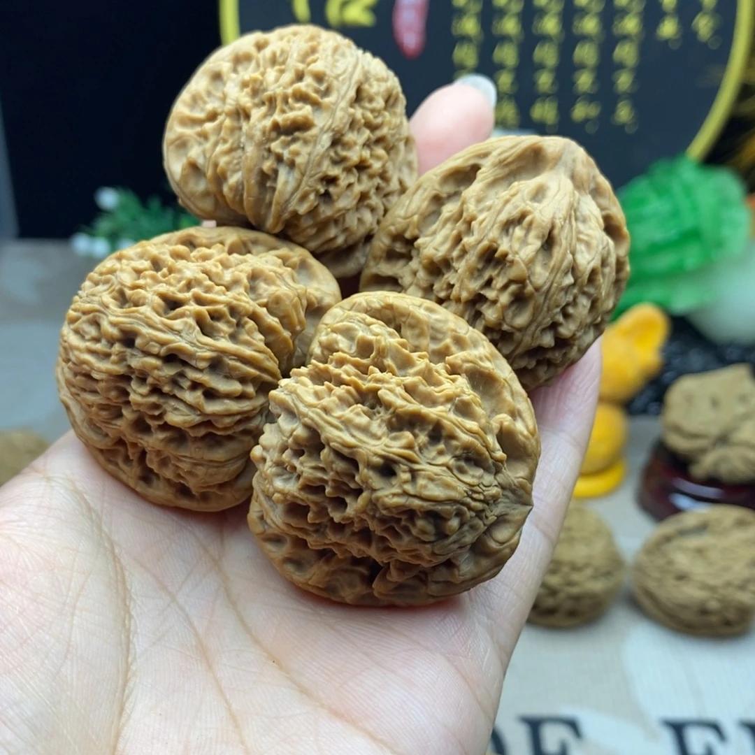 毅***然文玩核桃吊坠涿鹿