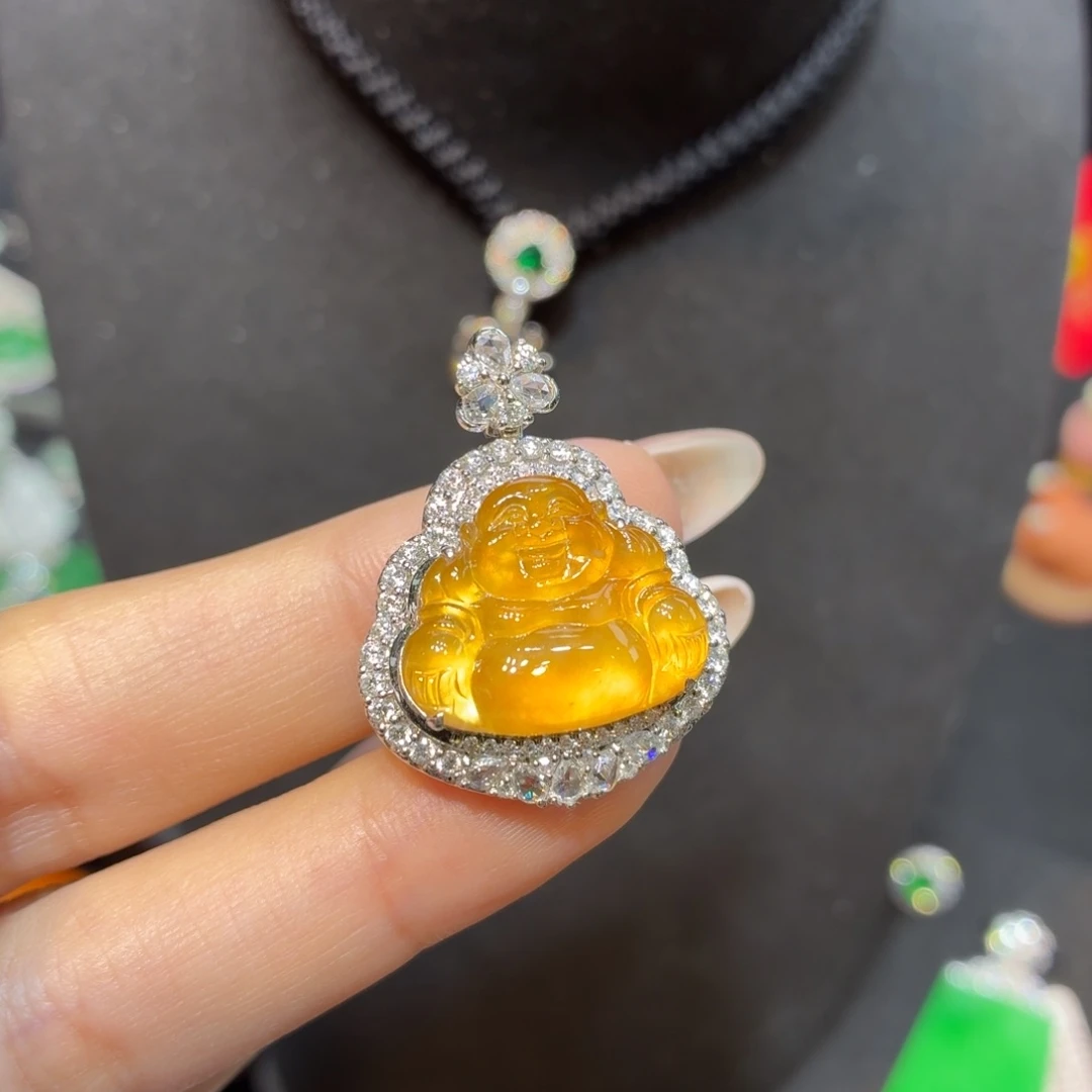 翡翠18K金镶嵌颈饰天然缅甸翡翠