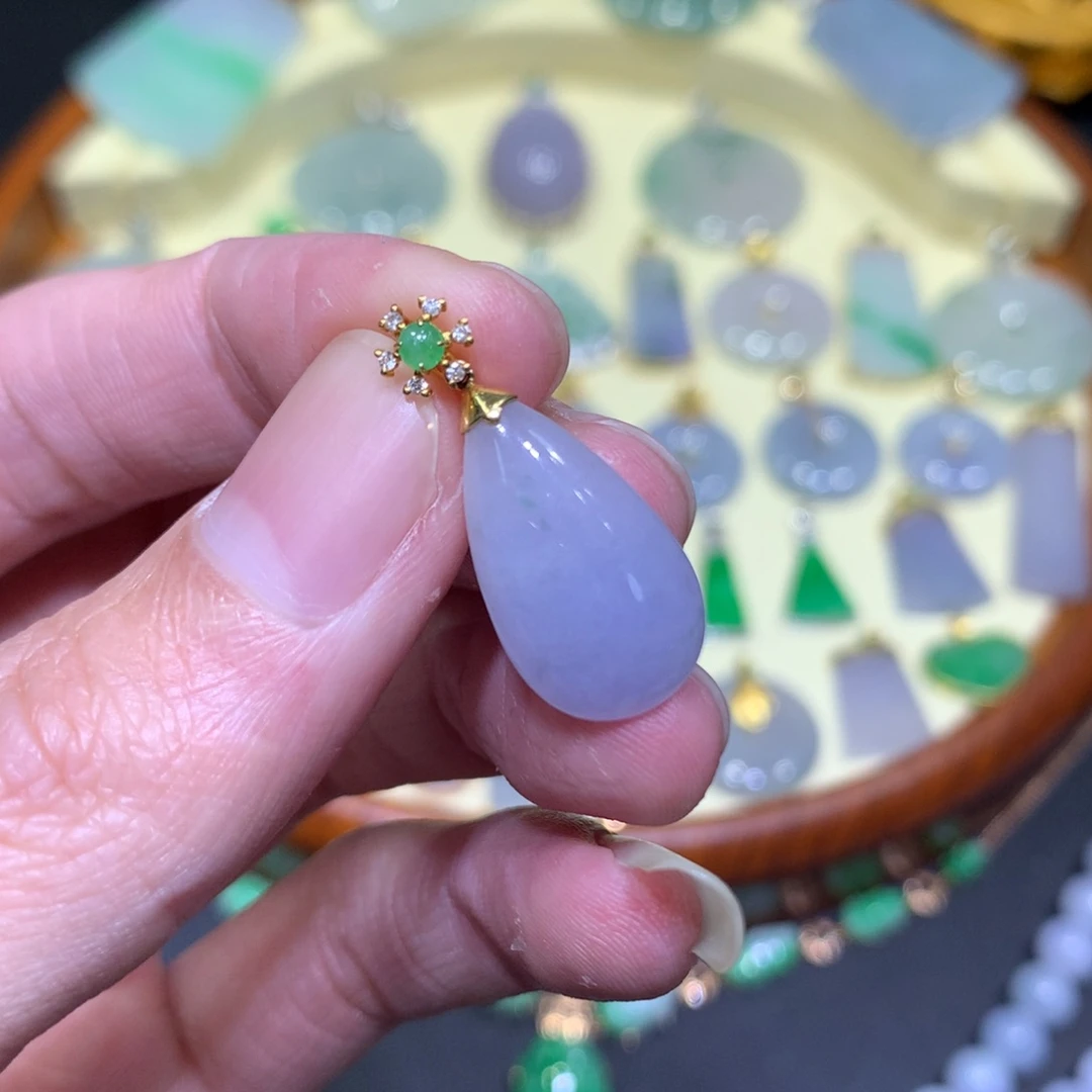 翡翠吊坠(不含链)18K金镶嵌