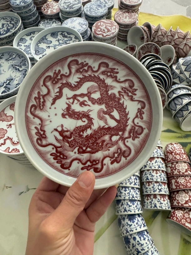 景德镇釉里红海水龙大壶乘