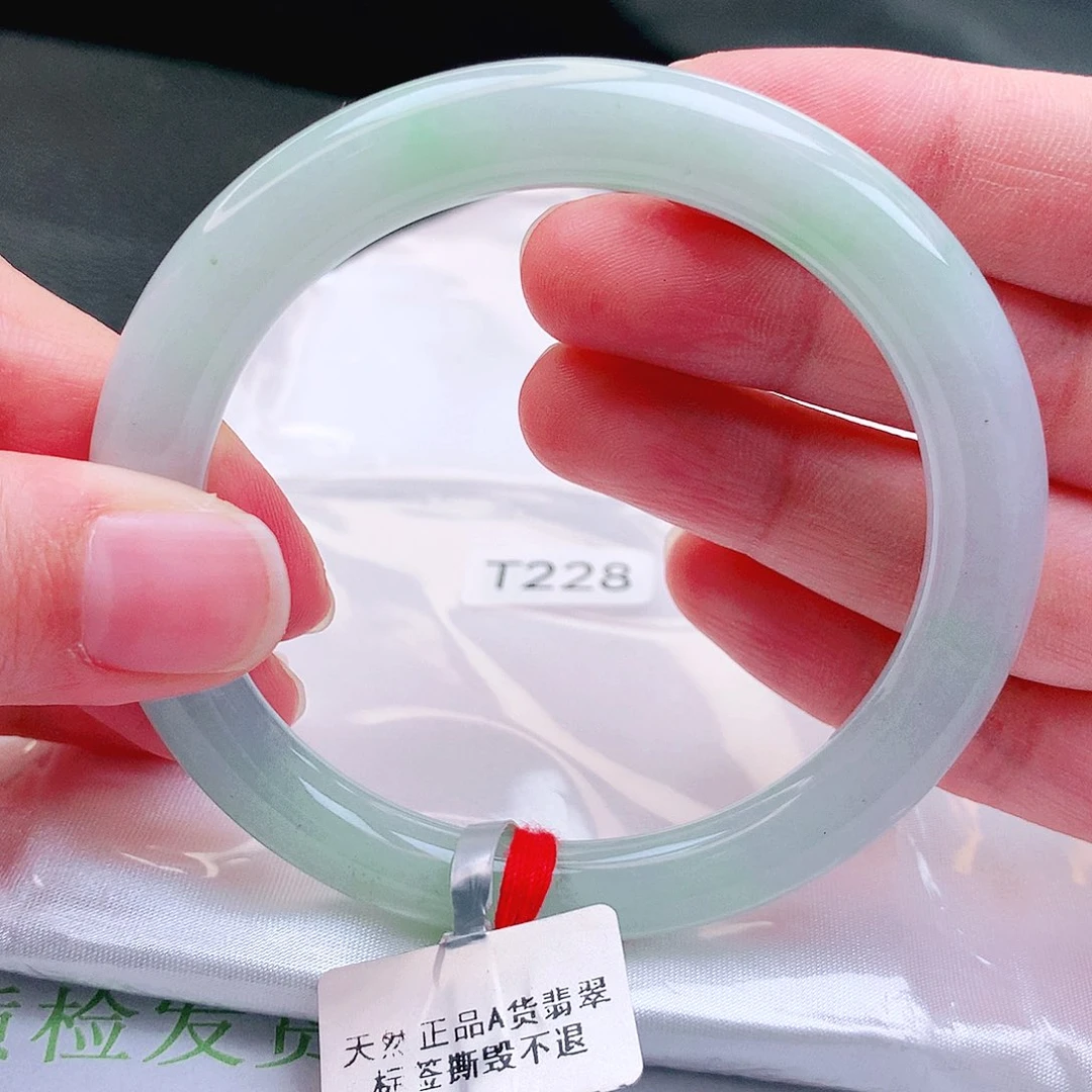 翡翠未镶嵌手镯缅甸天然a货翡翠手镯