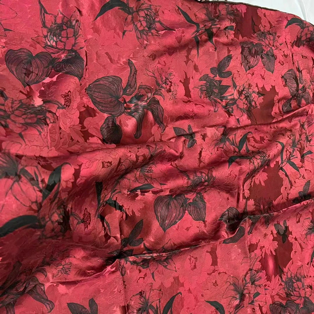 140香云纱方巾-宏远灿 前喷42姆米湖丝135cm丝巾