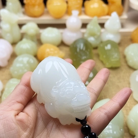 F***e玉天然玉石手把件