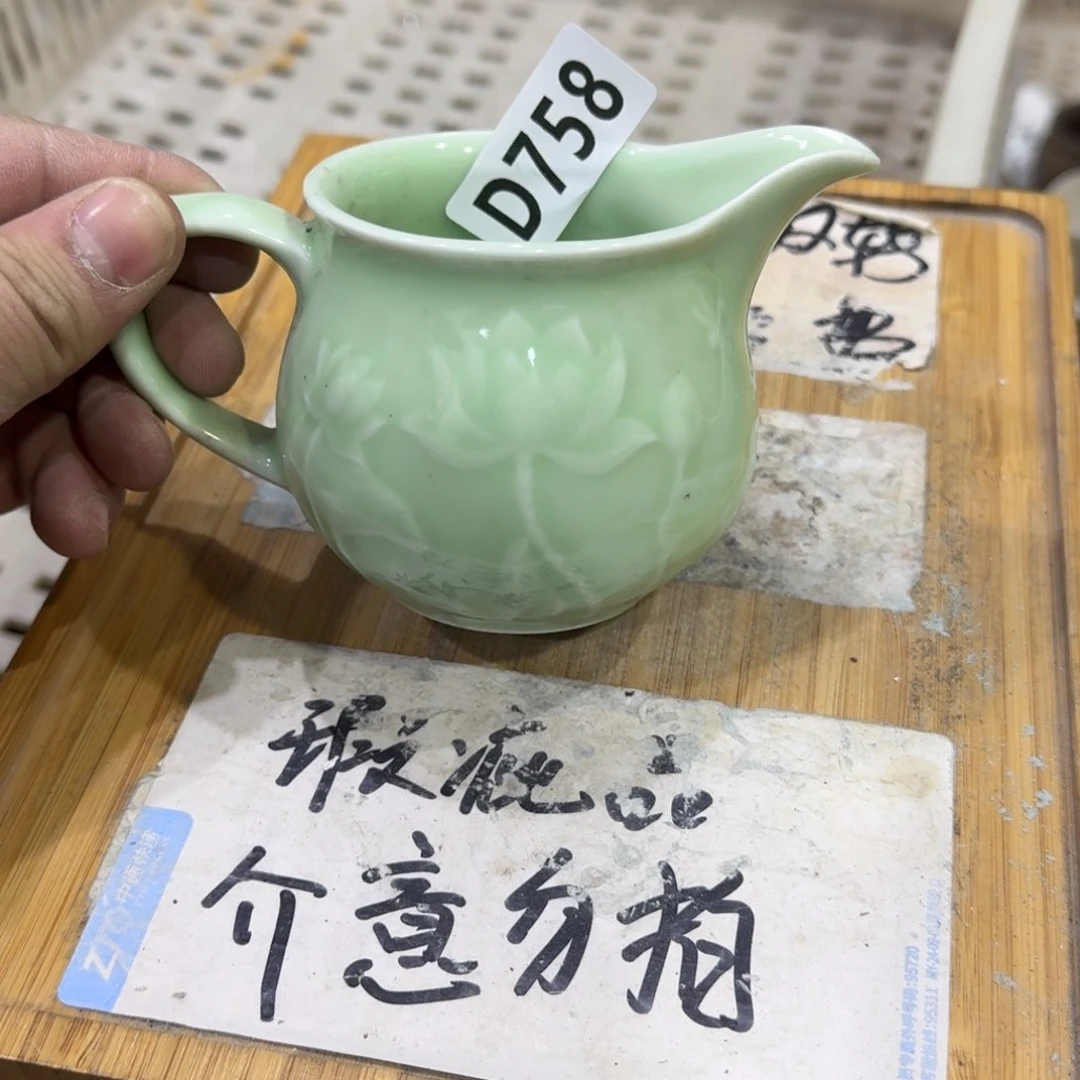 瑕疵介意勿拍陶瓷器皿B317