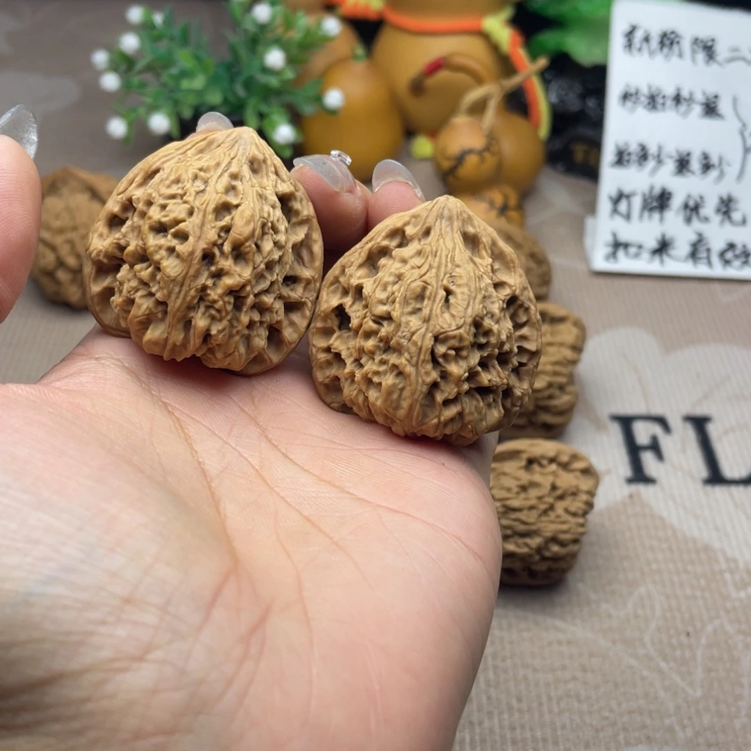 用***笑文玩核桃吊坠涿鹿南疆
