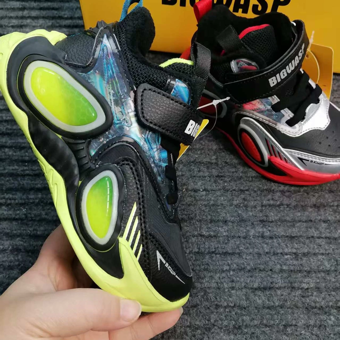 大黄蜂冬季小童旋纽扣篮球鞋青少年户外防滑运动鞋1524517139S